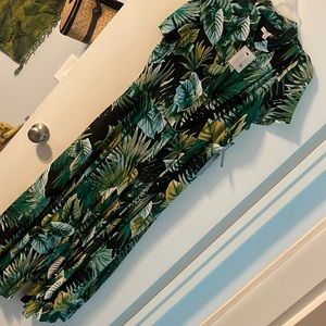 Eva Mendes New York & Company Multi-Color Leaf Dress, Size XLarge New w/tags